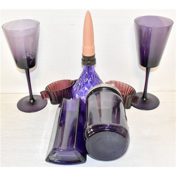 7 VINTAGE PIECES OF PURPLE GLASS COLLECTION