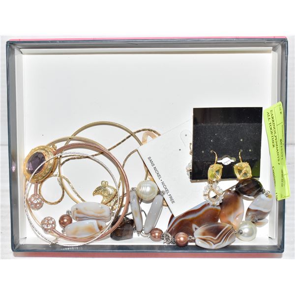 EARRINGS,PENDANTS & NECKLACES ALL TOGETHER