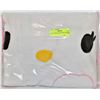 Image 1 : HELLO KITTY PLUSH THROW