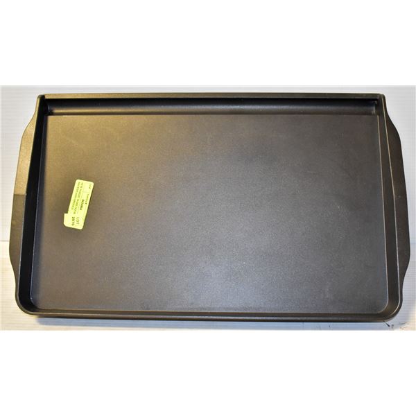 NEW NORDIC WARE DOUBLE BACKSPLASH GRIDDLE