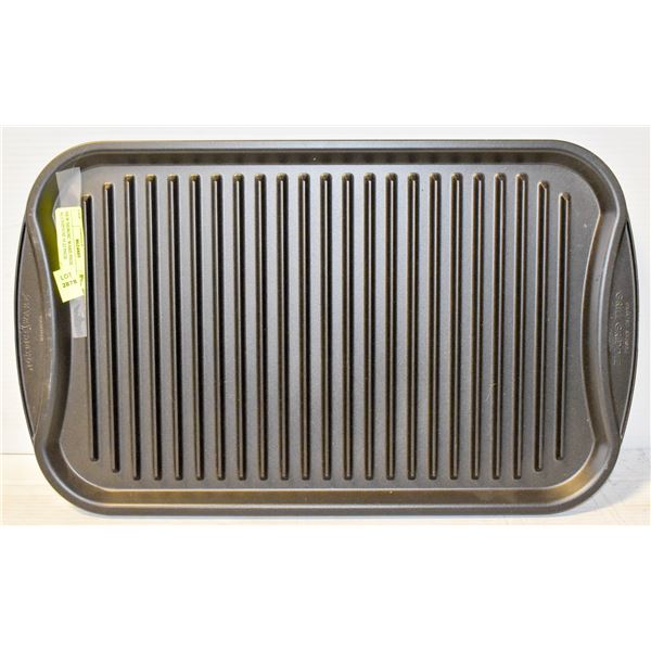 NEW NORDIC WARE PROCAST ALUMINUM 19.25 INCH