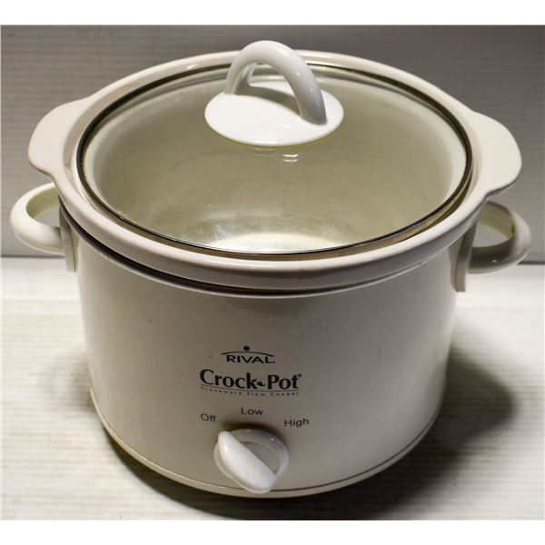 2 CROCK POTS