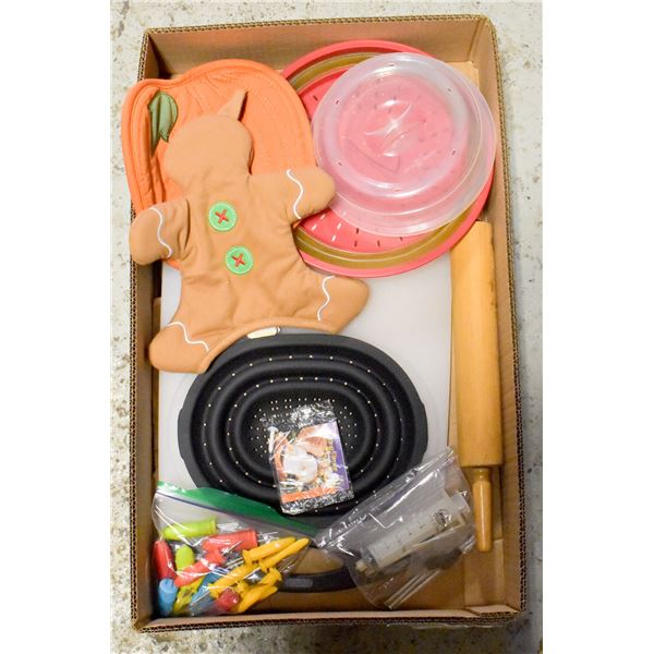 FLAT WITH DUAL CUTTING BOARD WITH