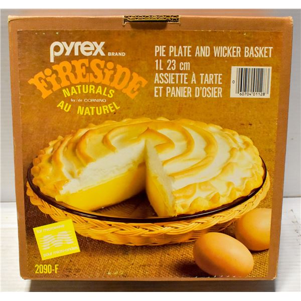 PYREX FIRESIDE NATURALS BY CORNING 9 INCH PIE PLA