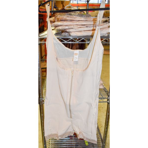 WOMENS SEAMLESS FIRM CONTROL SHAPEWEAR SIZE 3XL