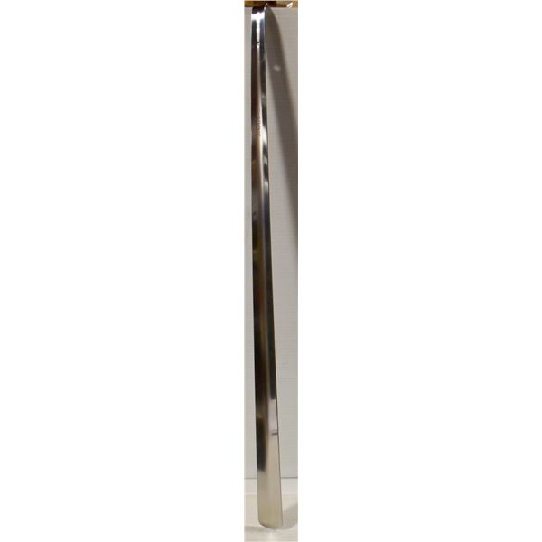 COMFY CLOTHIERS 31" EXTRA LONG METAL SHOE HORN