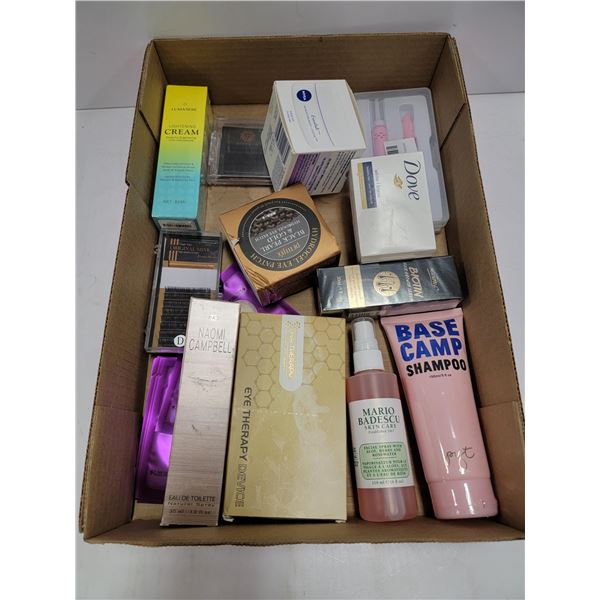FLAT OF VARIOUS TOILETRIES