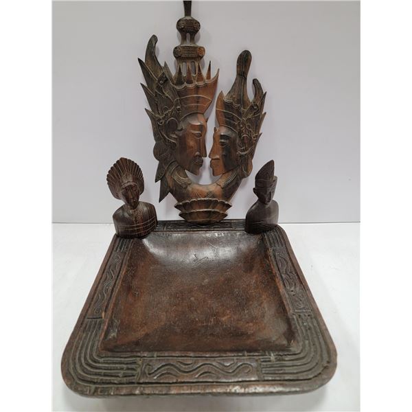 FLAT OF VARIOUS WOOD DECOR ITEMS