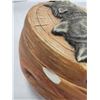 Image 2 : LOT OF WOLF DECOR ITEMS