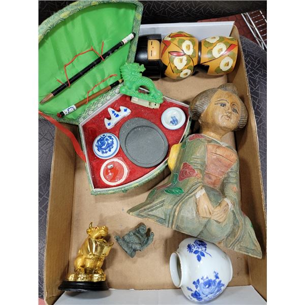 LOT OF  ASIAN DECOR ITEMS
