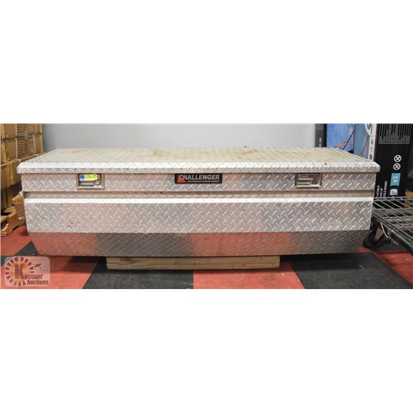 CHALLENGER ALUMINUM TRUCK TOOL / STORAGE BOX