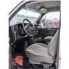 Image 9 : 2009 GMC CUTAWAY 3500 1-TON CUBE VAN