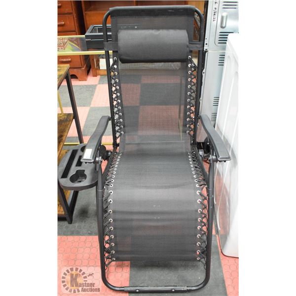 NEW ZERO GRAVITY RECLINING ADJUSTABLE PATIO CHAIR