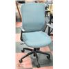 Image 1 : NEWLY ASSEMBLED ERGONOMIC OFFICE CHAIR
