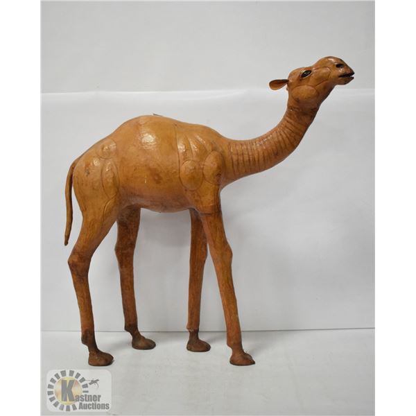 LEATHER CAMEL ROOM DECOR