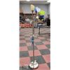 Image 1 : FLOOR LAMP- 5 LIGHT MULTI COLORED SHADES