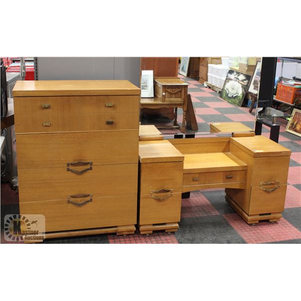 VINTAGE VANITY WITH MIRROR- 36" X 49" X 20.5"