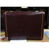 Image 1 : VINTAGE SUITCASE