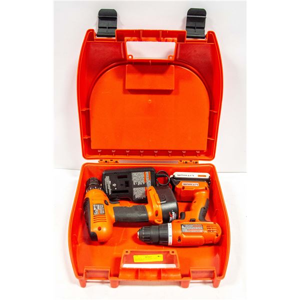 BLACK & DECKER DRILL SET + BATTERIES
