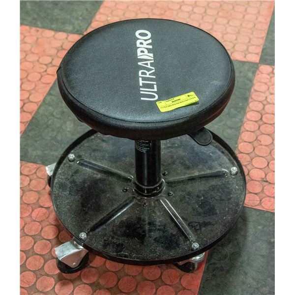 ULTRA PRO ROUND ROLLING STOOL