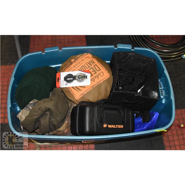 BIN OF ASSORTED HUNTING GEAR
