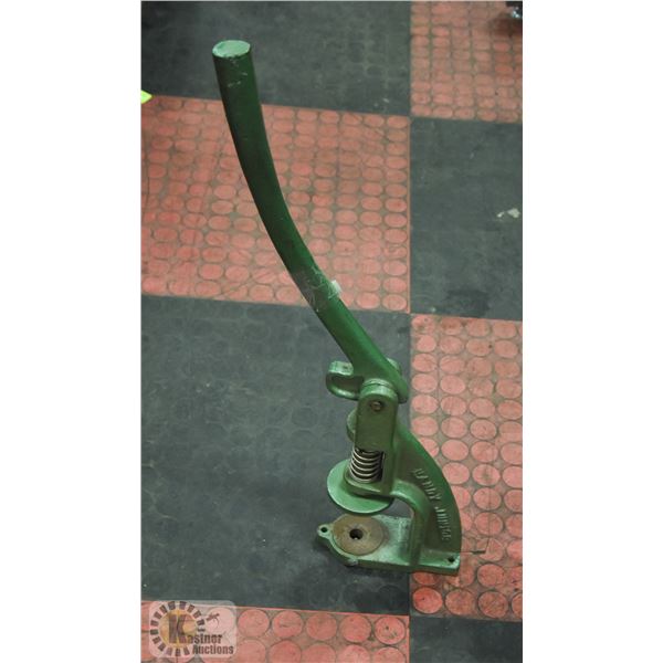 ANTIQUE STEEL "HANDY JUNIOR" BUTTON PRESS