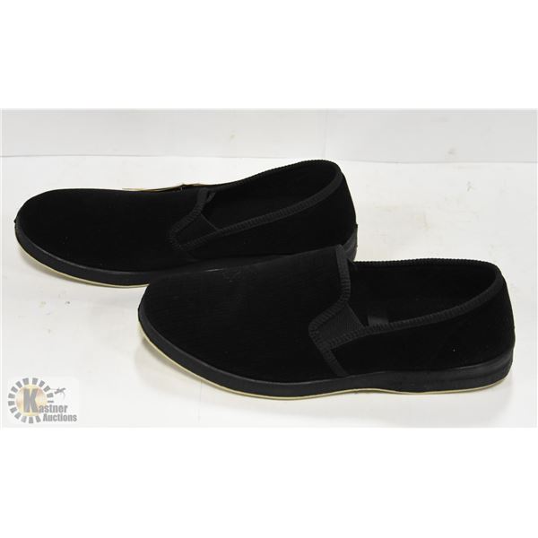 FOAMTREADS MENS SLIPPERS SIZE 10- NEW IN BOX