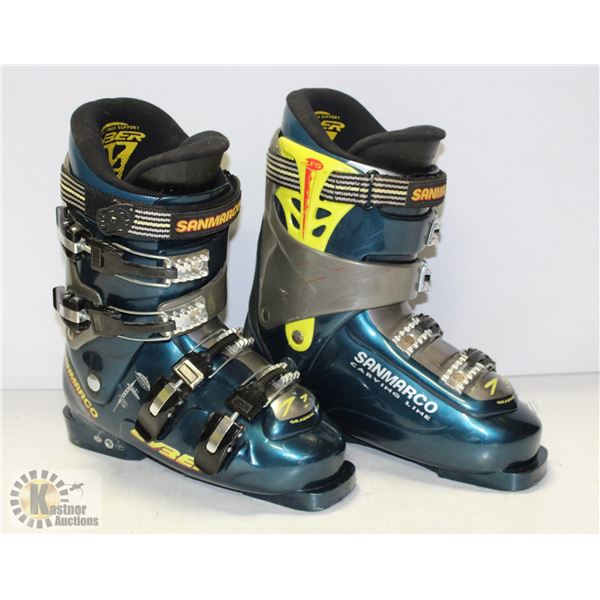 SANMARCO LADIES OR JUNIORS SKI BOOTS