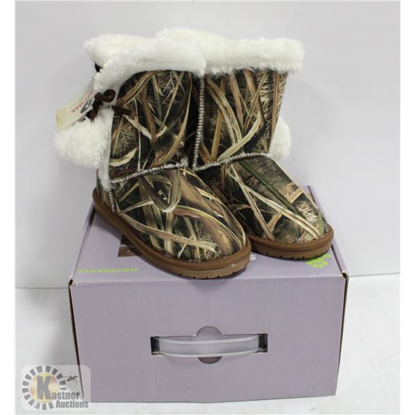 DAWGS KIDS MOSSY OAK SIDE TIE BOOTS SIZE 10/11