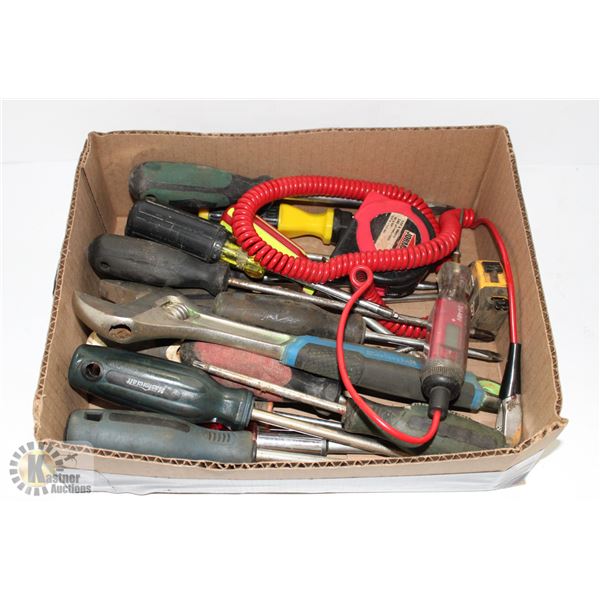ASSORTMENT OF HAND TOOLS
