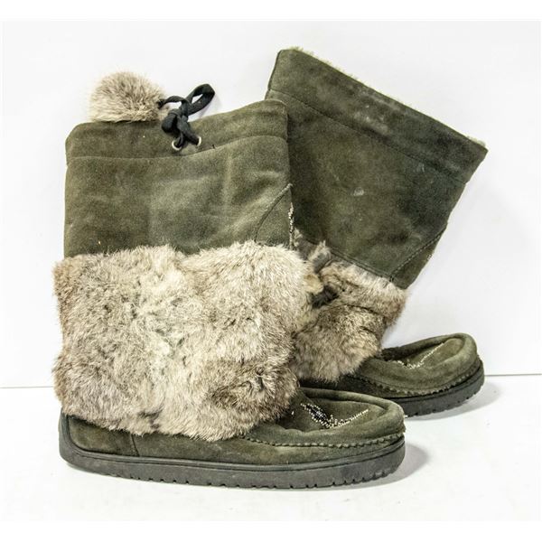 PAIR OF AUTHENTIC GREY ABORIGINAL UNISEX