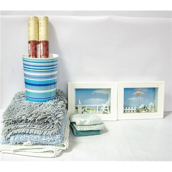 BOX OF BATHROOM ACCESSORIES INCL. 3 BATH