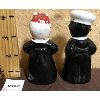 Image 2 : LOT OF 2 - BLACK AMERICANA CERAMIC SALT AND PEPPER SHAKERS