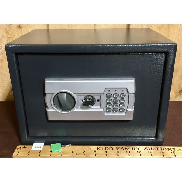 SMALL COMBINATION SAFE WITH KEY - 10IN X 14IN X 10IN - NEW