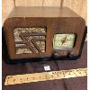 Image 1 : PHILCO WOODEN CABINET TUBE RADIO - 14 X 7 X 9in