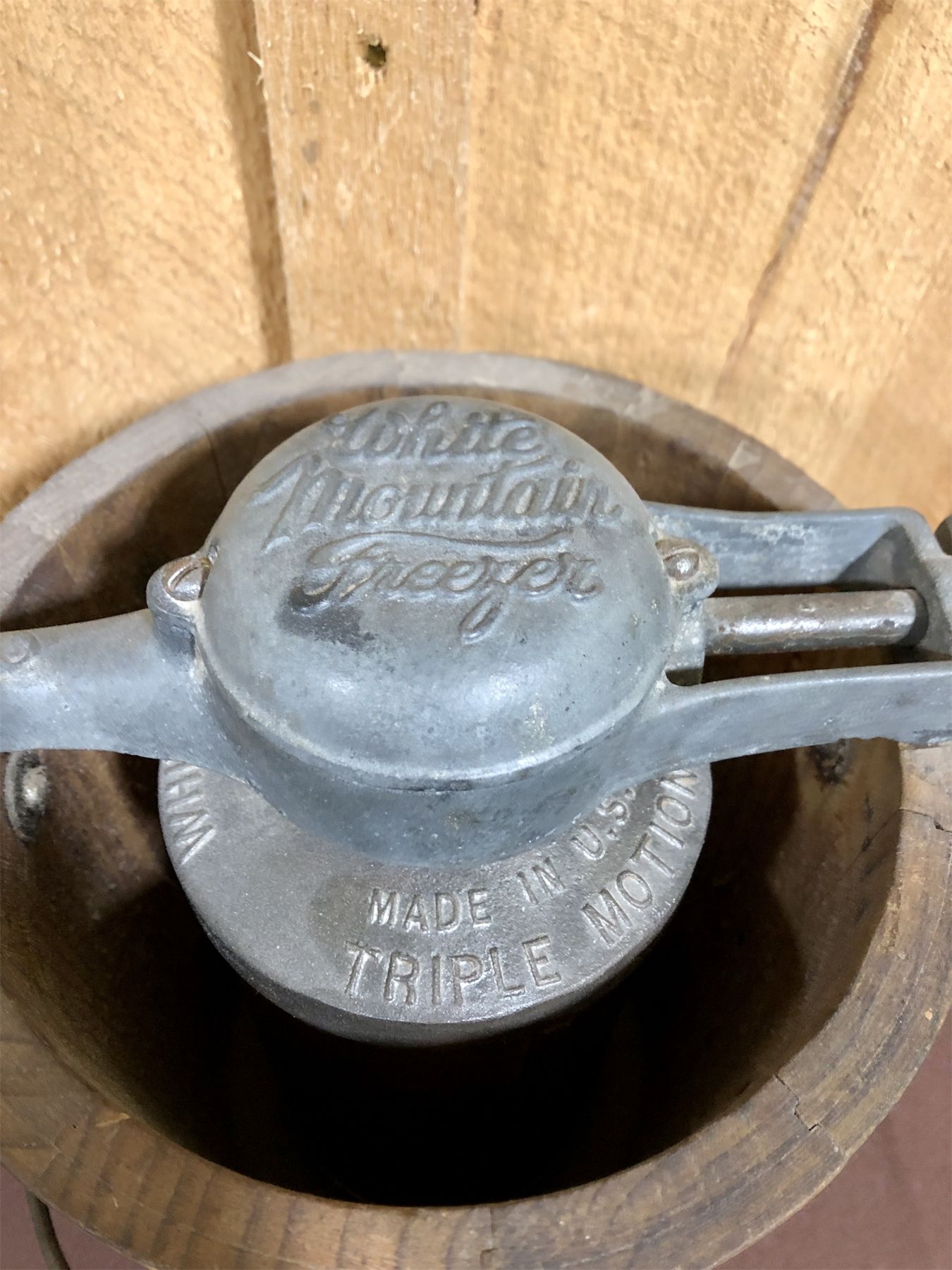 WHITE MOUNTAIN FREEZER ICE CREAM CHURN