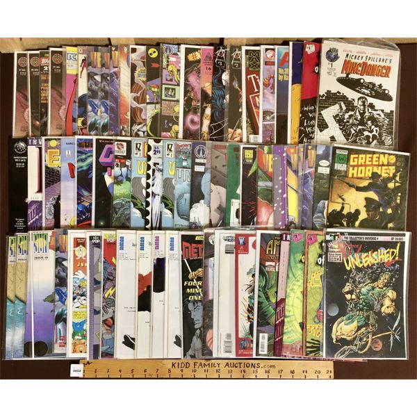 JOB LOT - LARGE QTY OF MISC COMIC BOOKS - APPROX 70 TOTAL