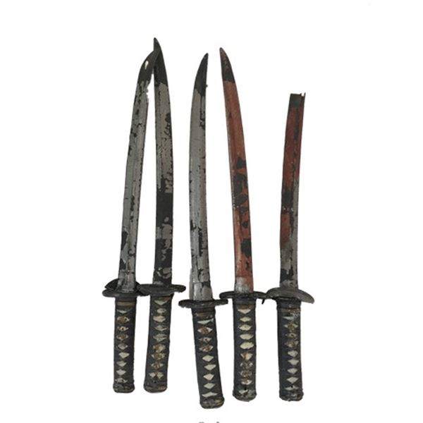 The Last Samurai Lot of Tanto Knives Movie Props