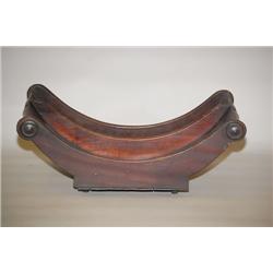 19TH CENT. WOODEN CHEESE WHEEL SERVER - ENGLISH GEORGIAN MAH