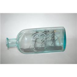 SHIP IN A BOTTLE MODEL - MODEL OF A 3-MASTED 19TH CENT. SAIL