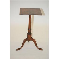 NEW ENGLAND QUEEN ANNE CANDLESTAND - MAPLE & CHERRY STAND W/