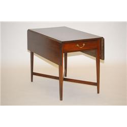 NEW ENGLAND HEPPLEWHITE PEMBROKE TABLE - MAHOGANY PEMBROKE D