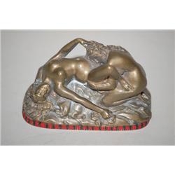 20TH CENT. EROTIC BRONZE SCULPTURE - MINIATURE EROTIC BRONZE