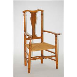 NEW ENGLAND QUEEN ANNE TIGER MAPLE ARMCHAIR W/ VASE SPLAT, Y