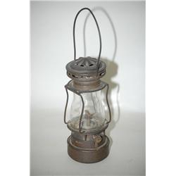 DIETZ SPORT TIN LANTERN - EARLY 20TH CENT. TIN LANTERN W/ SH