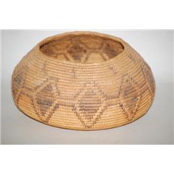 SOUTHWEST AMERICAN INDIAN BASKET - SOUTHWESTERN AMERICAN IND