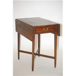 NEW ENGLAND HEPPLEWHITE PEMBROKE TABLE - DIMINUTIVE MAHOGANY