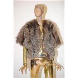 LADIES SILVER TIPPED FUR STOLE - VINTAGE STOLE TAGGED BAYLIN