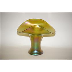 7" GREEN LOETZ TYPE ART GLASS VASE - GREEN IRIDESCENT LOETZ 