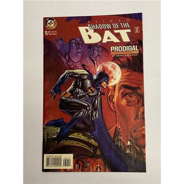 DC Batman 32 Vintage Comic Book